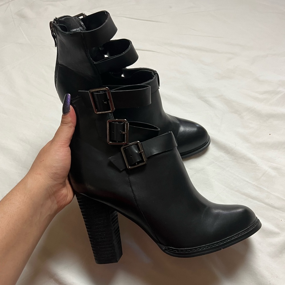 Chinese Laundry Ankle Heeled Boots